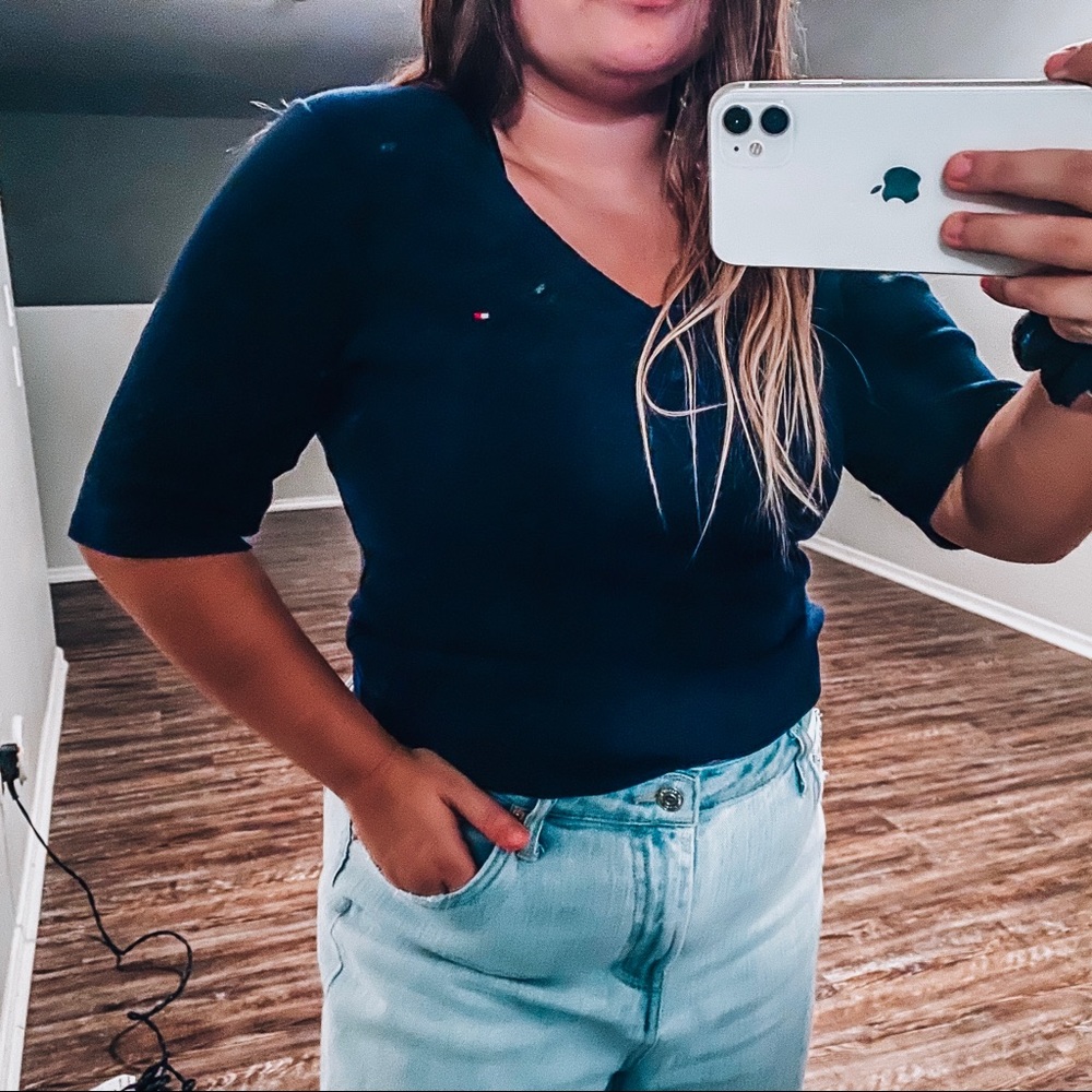 tommy hilfiger tee